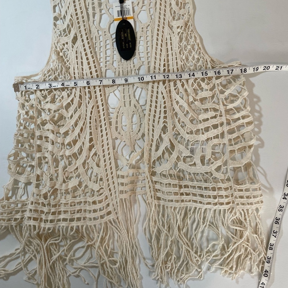Cupio NWT Women's Boho Sleeveless Open Front Crochet Vest Fringed Hem S/M - Picture 5 of 10